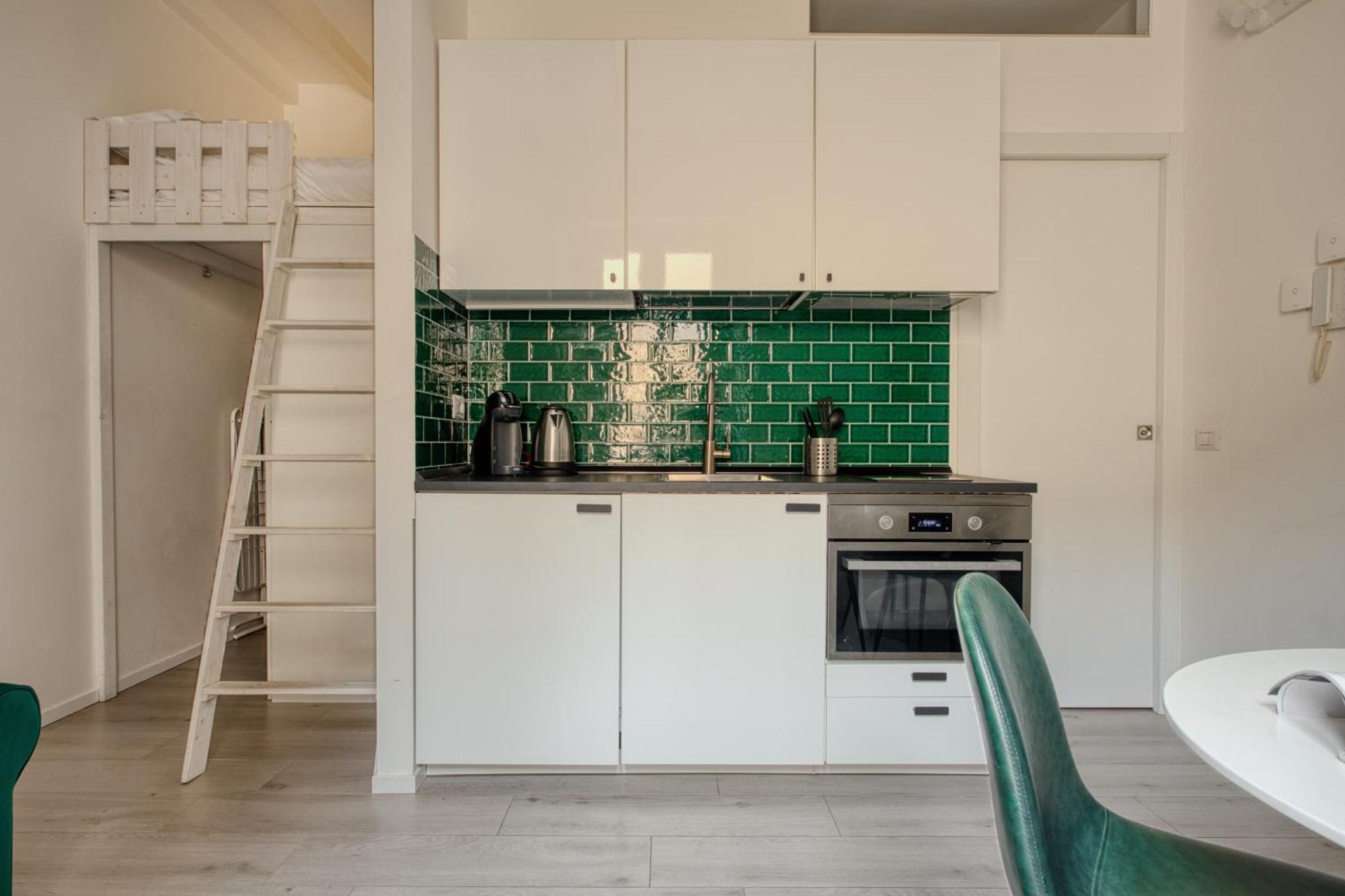 Domusmi Porta Venezia Apartment *